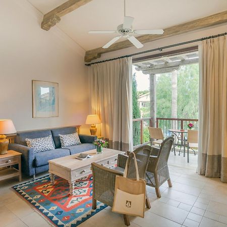 Columbia Beach Resort Pissouri Luaran gambar Living room