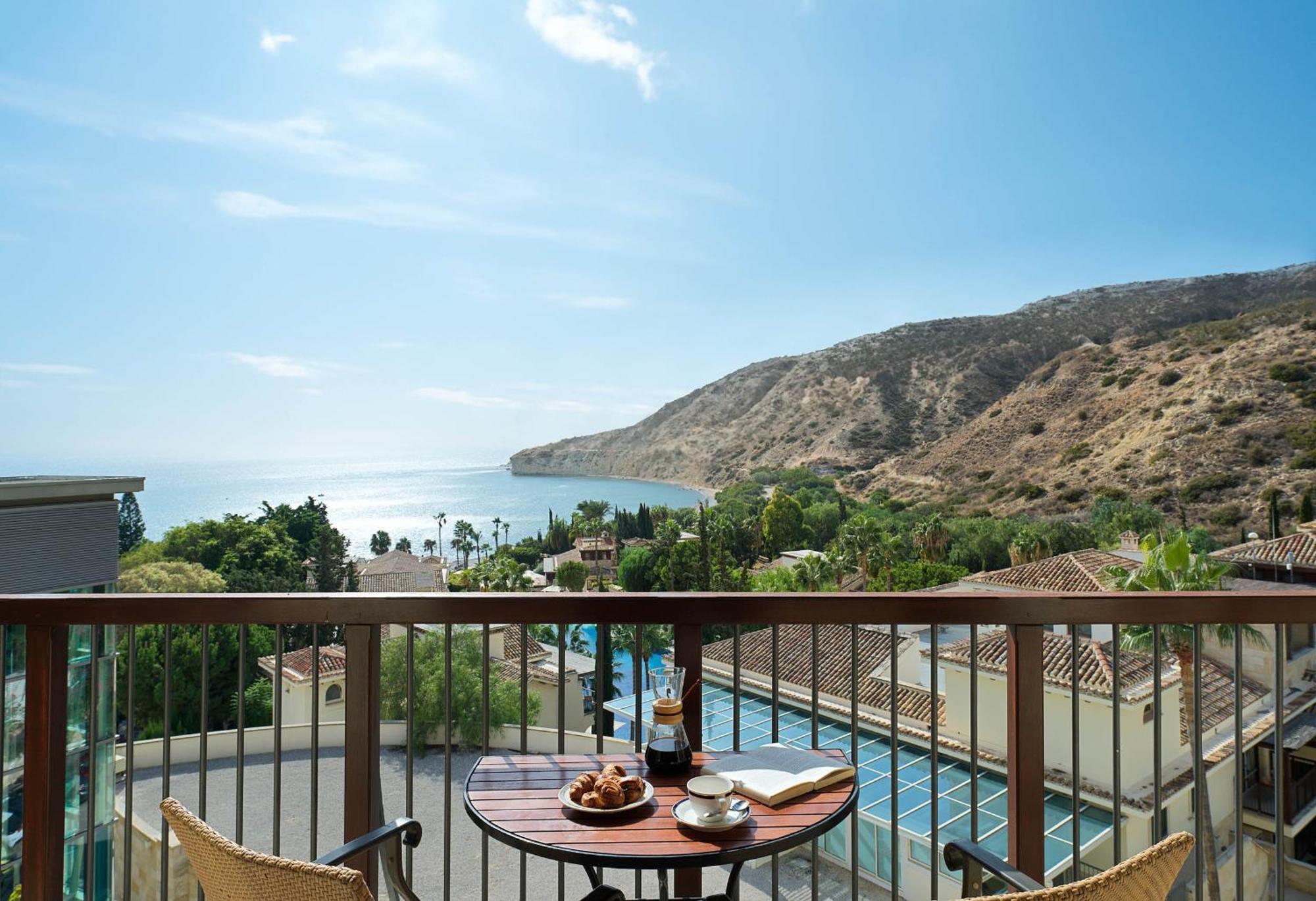 Columbia Beach Resort Pissouri Luaran gambar Balcony view of the ocean